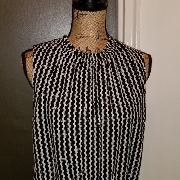 Drawstring dress - Picture 4 of 7